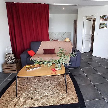 Logements Vue Mer Acces Piscine En Guadeloupe ブイヤント エクステリア 写真