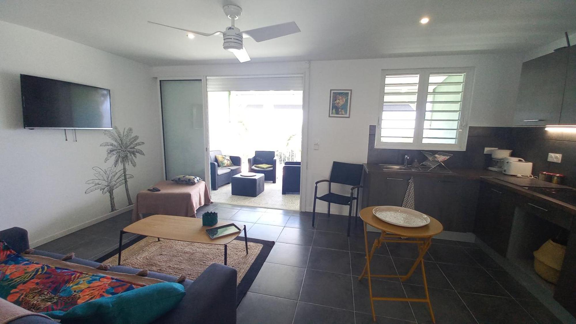 Logements Vue Mer Acces Piscine En Guadeloupe ブイヤント エクステリア 写真