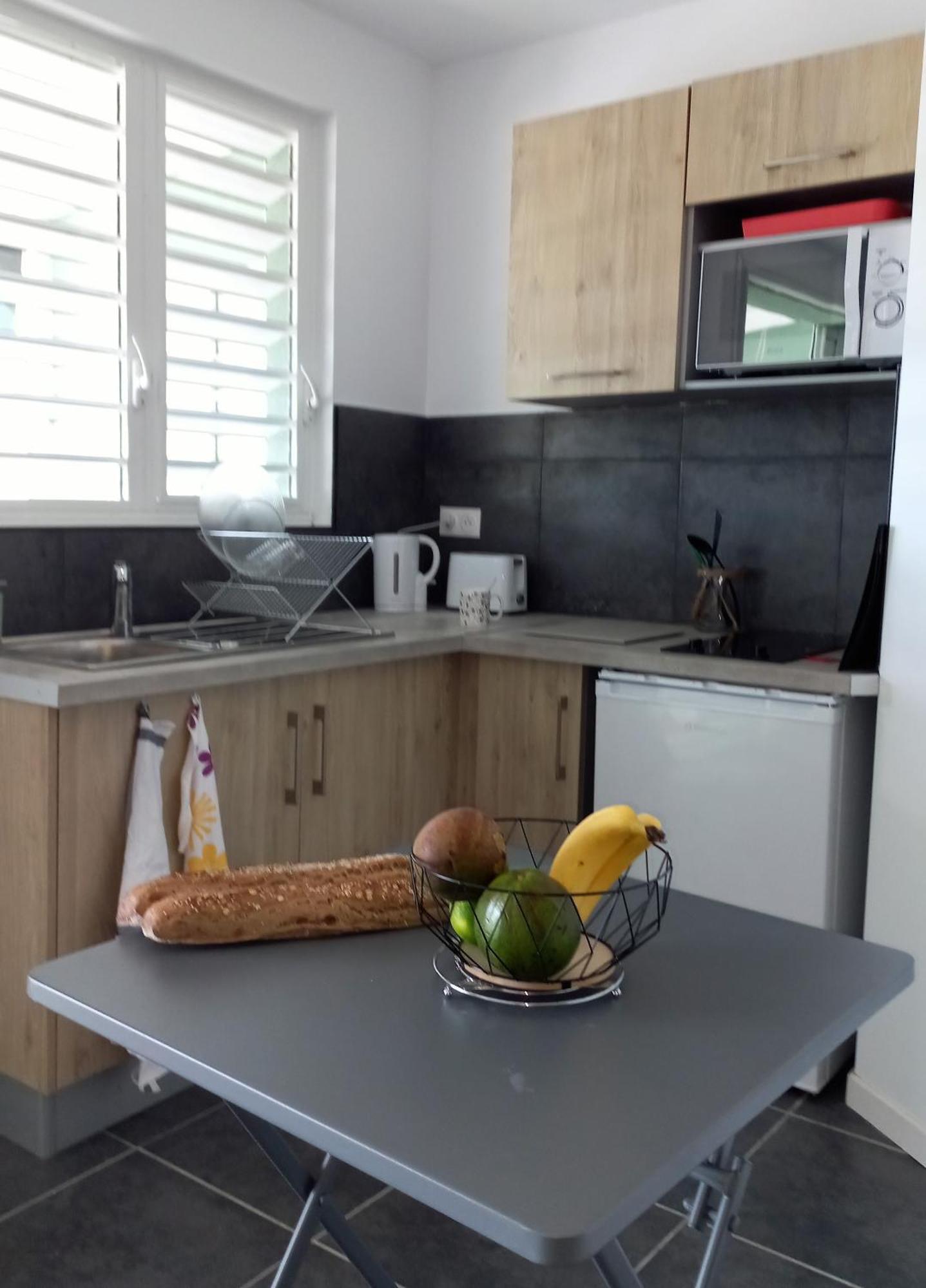 Logements Vue Mer Acces Piscine En Guadeloupe ブイヤント エクステリア 写真
