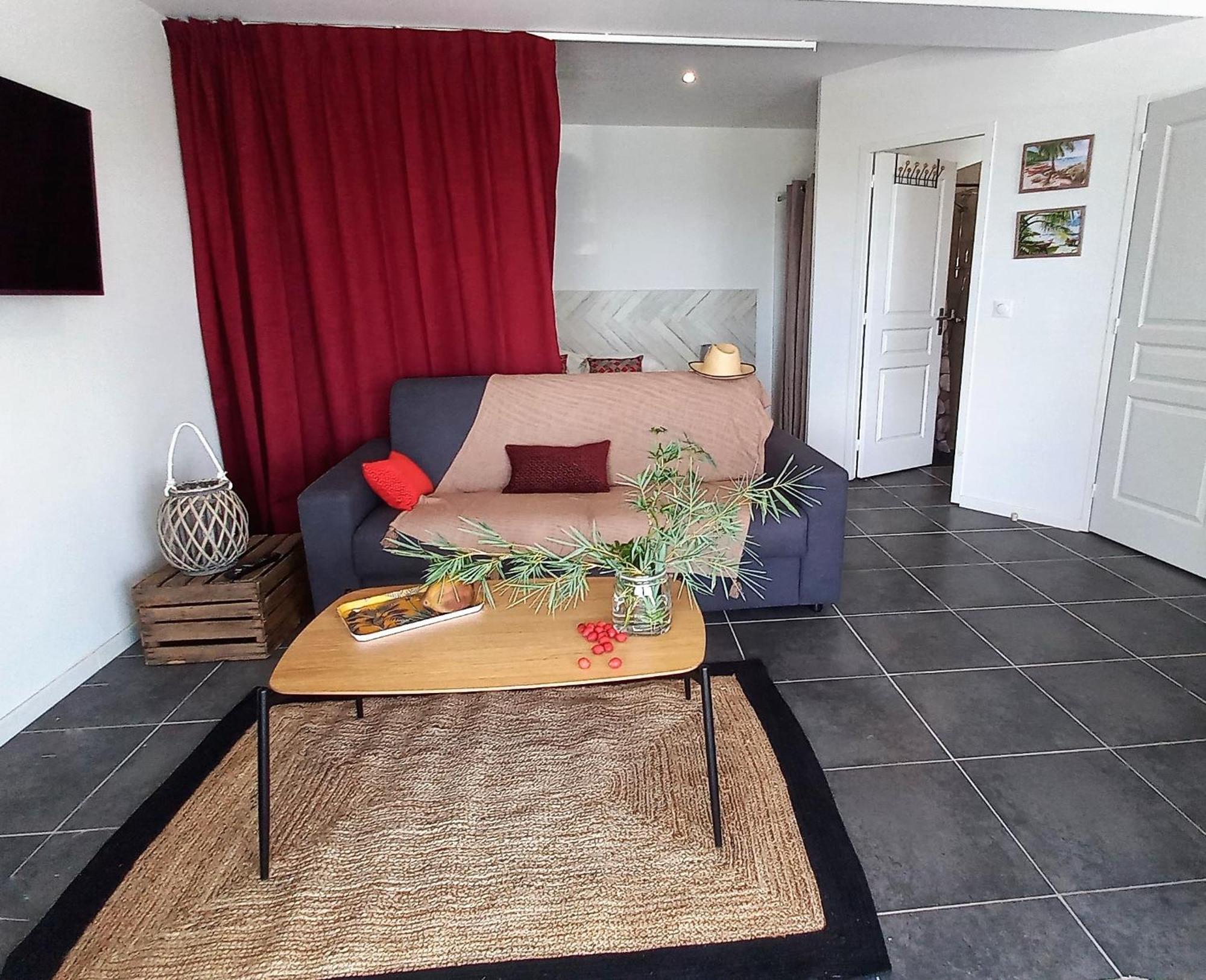 Logements Vue Mer Acces Piscine En Guadeloupe ブイヤント エクステリア 写真